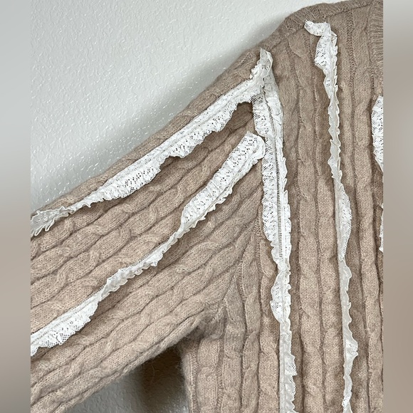 POL tan cable knit cardigan with white lace, size large - Picture 4 of 6